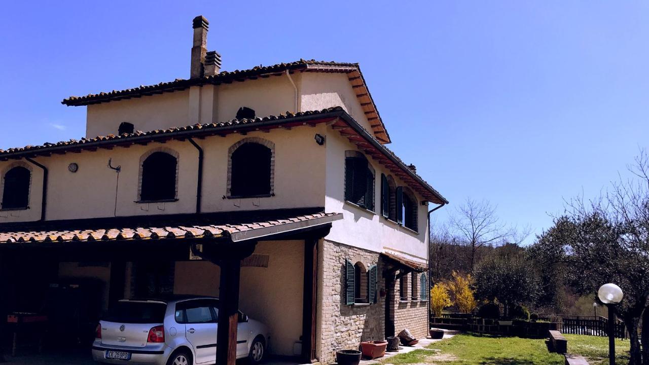 Costacciaro Pian D'Isola Bed & Breakfast エクステリア 写真