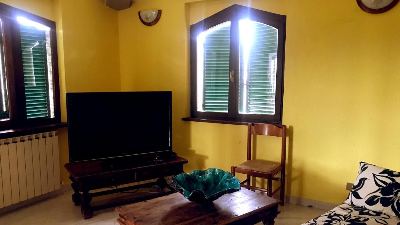 Costacciaro Pian D'Isola Bed & Breakfast エクステリア 写真